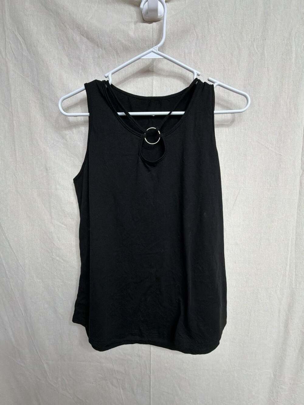 Ovazly Tank Top Size M Black O-Ring Keyhole Sleeveless